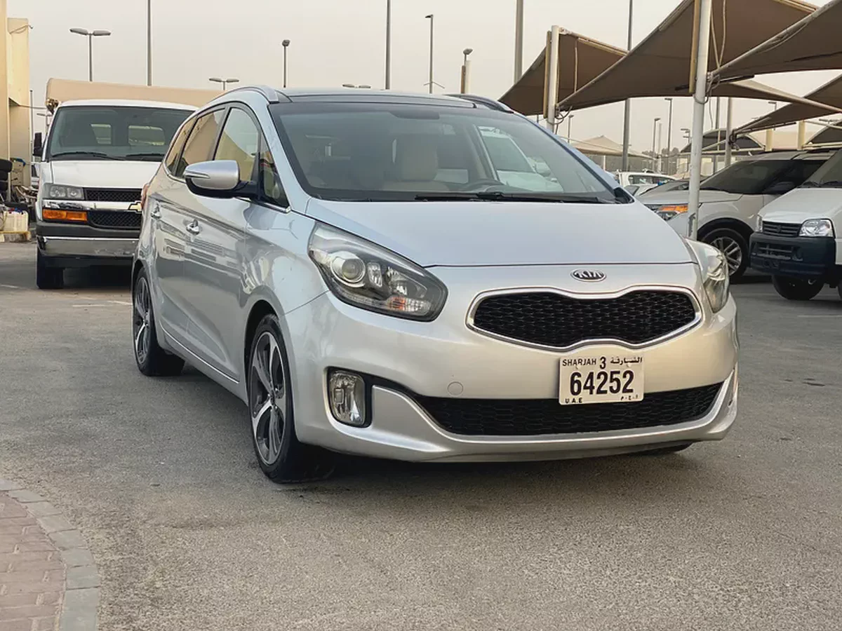 Kia Carens 2015 Silver-3-3