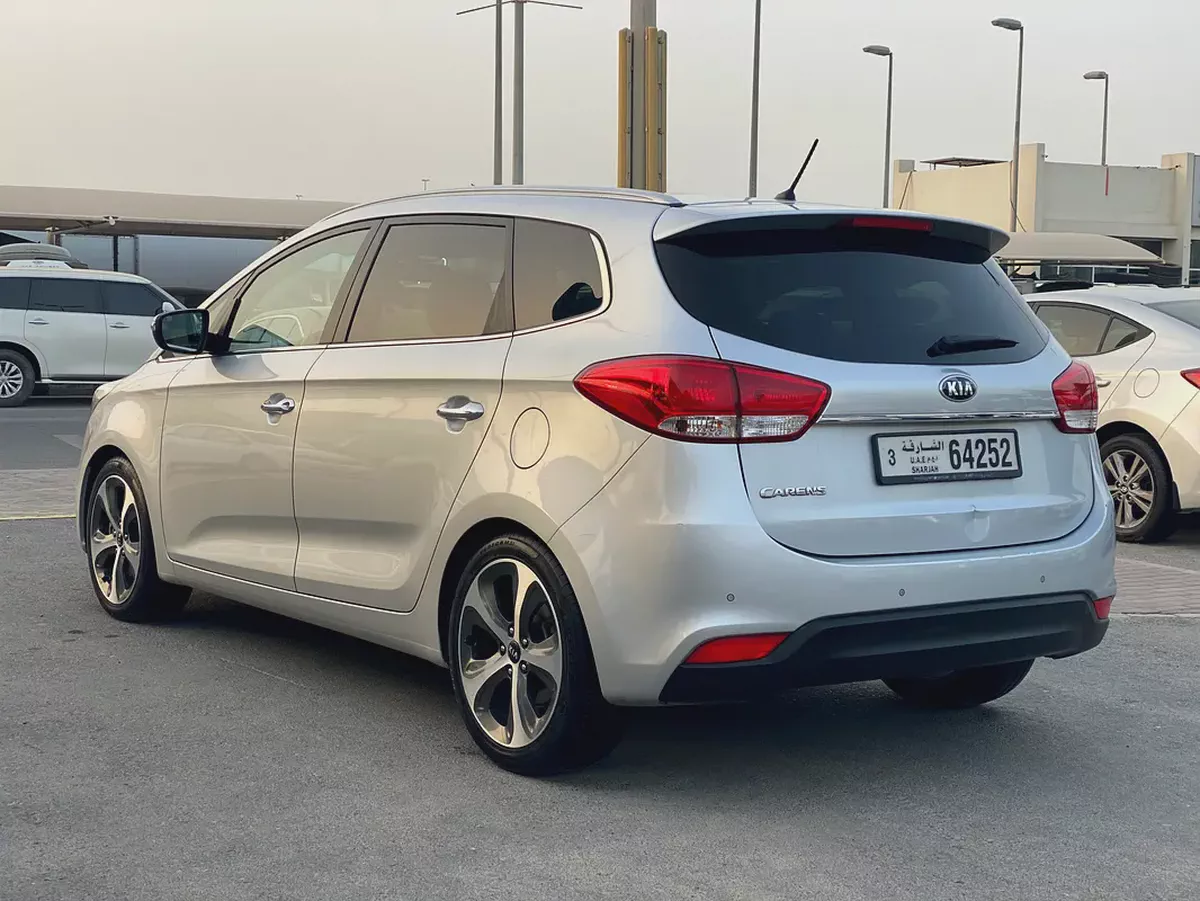 Kia Carens 2015 Silver-7-7