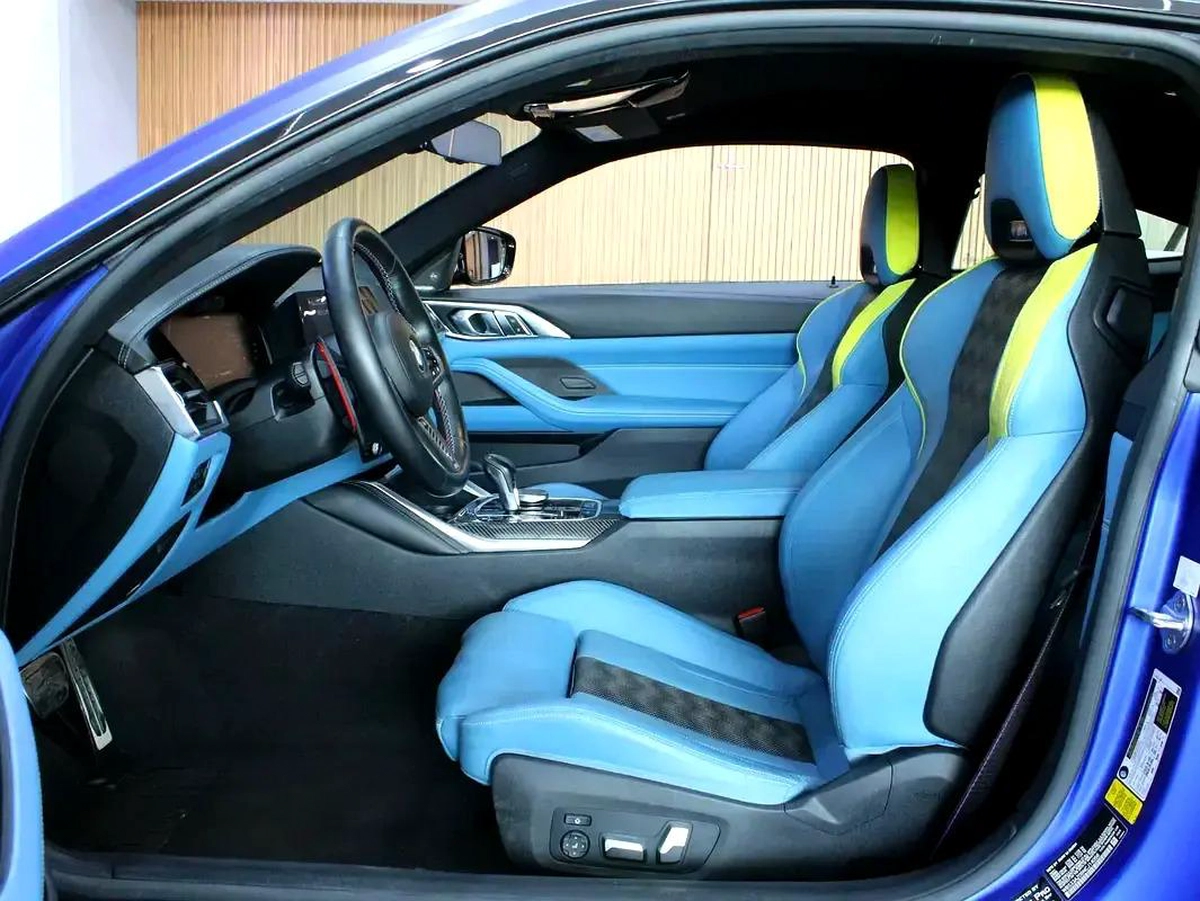 2022 - BMW M4 Competition 3.0L-8-8