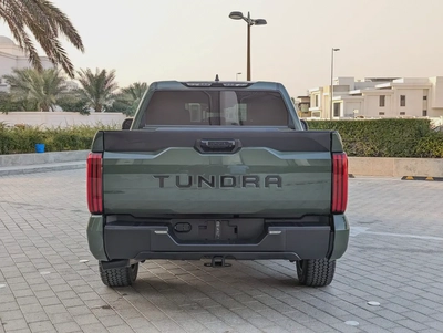 TOYOTA TUNDRA 2023 CREWMAX SR5 IN EXCELLENT CONDITION-16