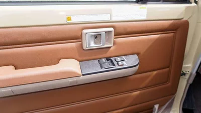 Toyota Land Cruiser 70 LC76 LX LX 2.8 L d-11