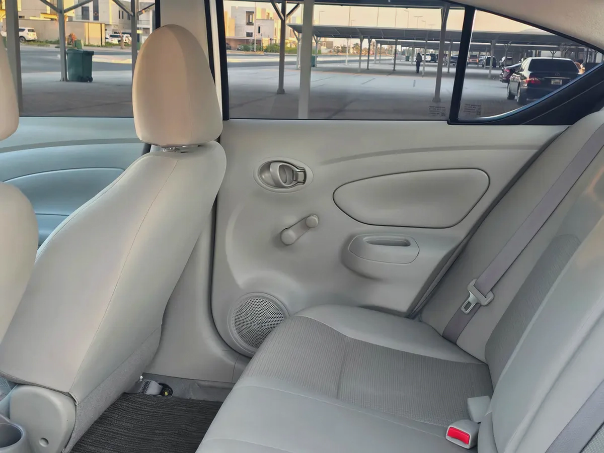 2023 Nissan Sunny SL - GCC Specs - Like New!-9-9