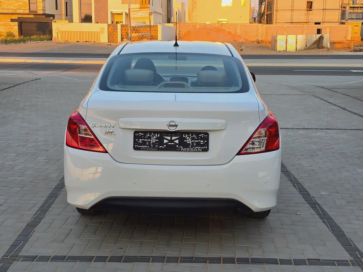 2023 Nissan Sunny SL - GCC Specs - Like New!-2-2