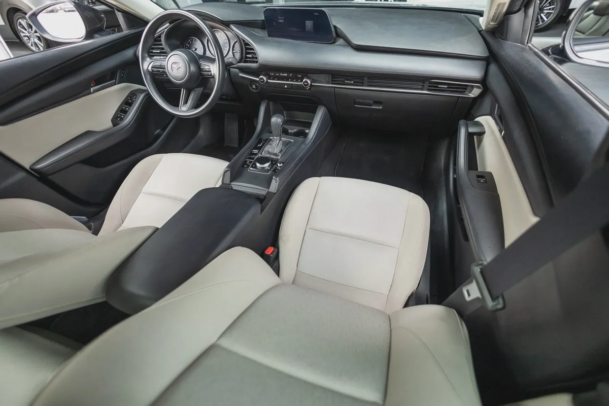 Mazda 3 2025-3-3