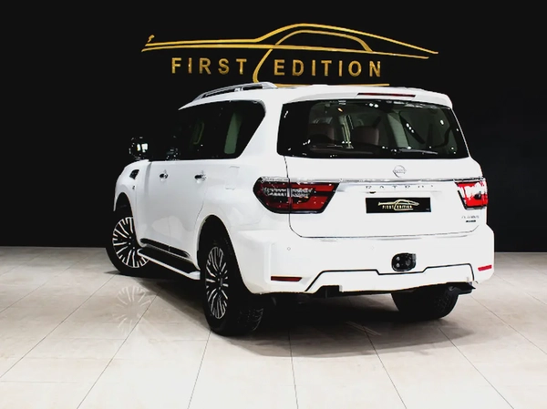 2022 ll  Nissan patrol V8 400Hp ll Gcc ll Full option Platinum Le