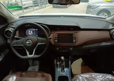 Nissan Kicks – Stylish SUV with Brown Interior-3