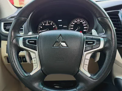 Mitsubishi Montero Sport -2019-GLS -4WD Medium Line - GCC -FREE ACCIDENT—ORIGINAL PAINT-15