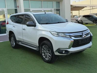 Mitsubishi Montero Sport -2019-GLS -4WD Medium Line - GCC -FREE ACCIDENT—ORIGINAL PAINT-1