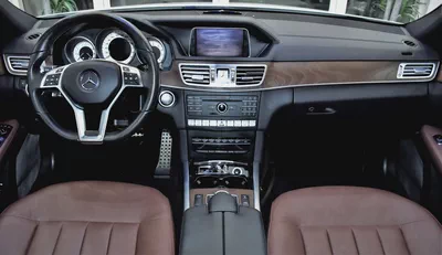EXCELLENT DEAL for our Mercedes Benz E500 ( 2016 Model ) in White Color GCC Specs-11
