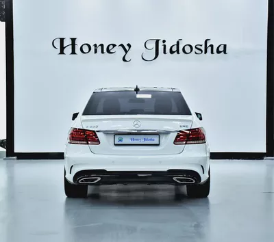 EXCELLENT DEAL for our Mercedes Benz E500 ( 2016 Model ) in White Color GCC Specs-5