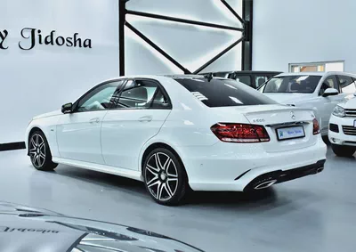 EXCELLENT DEAL for our Mercedes Benz E500 ( 2016 Model ) in White Color GCC Specs-7