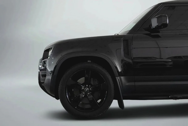 2024 Land Rover Defender 90 P400 HSE / Land Rover Warranty  Service Contract