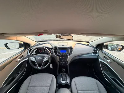 Hyundai Santa Fe  2016 Hyundai Santa Fe 2.4L V4 GDi Engine - Canadian Specs Clean Car - Eco Drive Mode --9