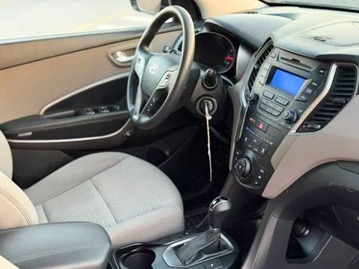 Hyundai Santa Fe  2016 Hyundai Santa Fe 2.4L V4 GDi Engine - Canadian Specs Clean Car - Eco Drive Mode --12