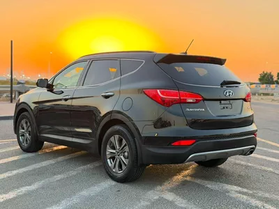 Hyundai Santa Fe  2016 Hyundai Santa Fe 2.4L V4 GDi Engine - Canadian Specs Clean Car - Eco Drive Mode --6