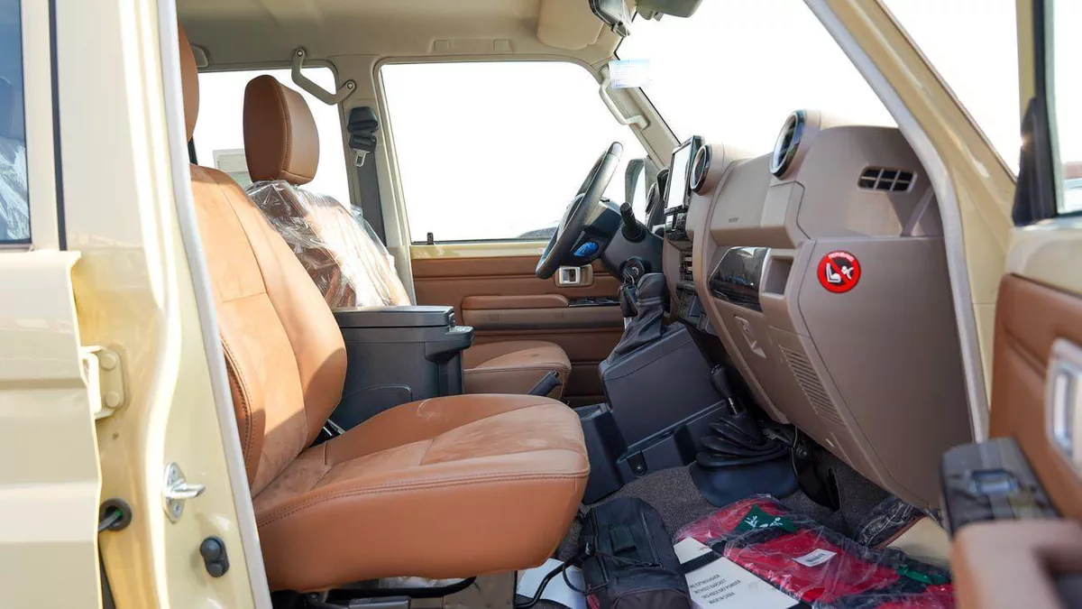 Toyota Land Cruiser 70 LC76 LX LX-11-0
