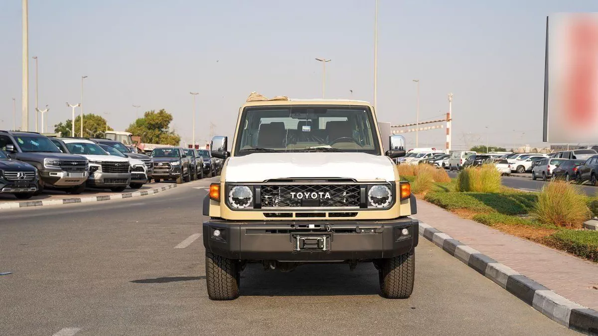 Toyota Land Cruiser 70 LC76 LX LX-1-0