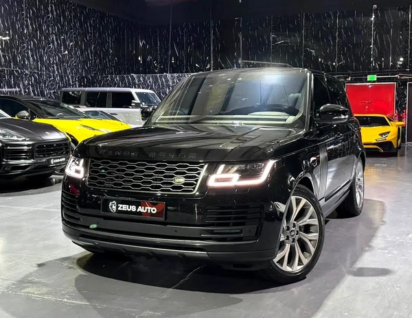 Land Rover Range Rover HSE 2021 | Original Paint | GCC | AL Tayer Warranty 2026 | Well Maintained