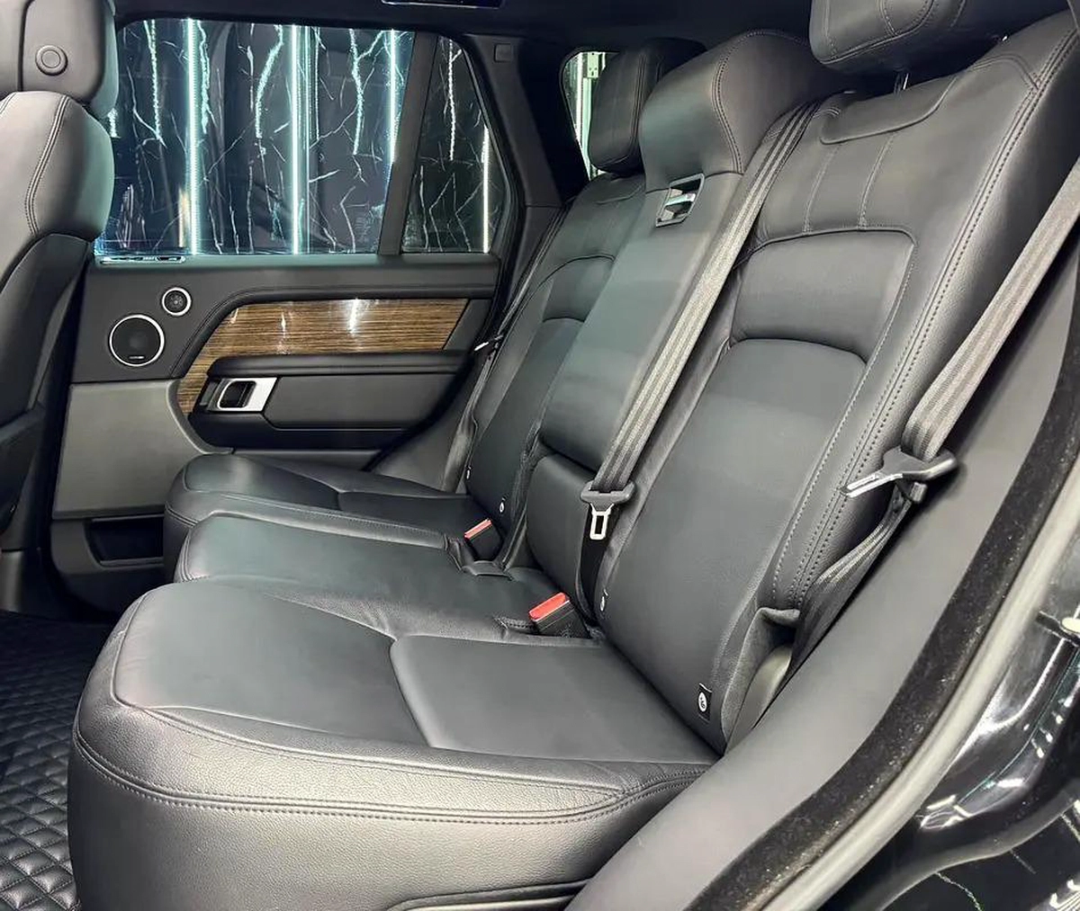 Land Rover Range Rover HSE 2021 | Original Paint | GCC | AL Tayer Warranty 2026 | Well Maintained-11-11