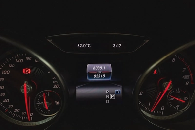 Mercedes-Benz GLA 220-5