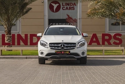 Mercedes-Benz GLA 220-16