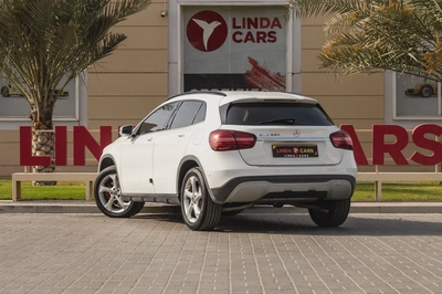 Mercedes-Benz GLA 220-18