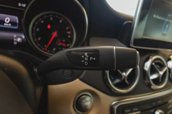 Mercedes-Benz GLA 220