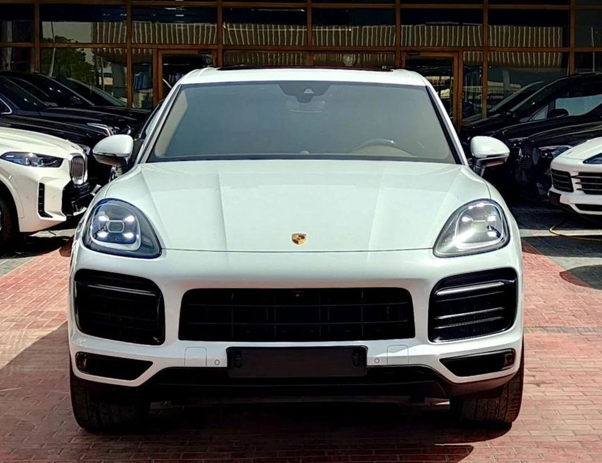 Porsche Cayenne STD SUV 3.6L Original paint 2020 GCC - AED 155,000-3-3