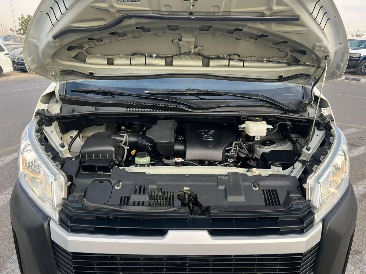 Toyota Hiace GL 2023 Toyota Hiace 3.5L V6 - GCC - Passenger Full Automatic - Patrol - 13 Seater - No Accident - 8-19-0