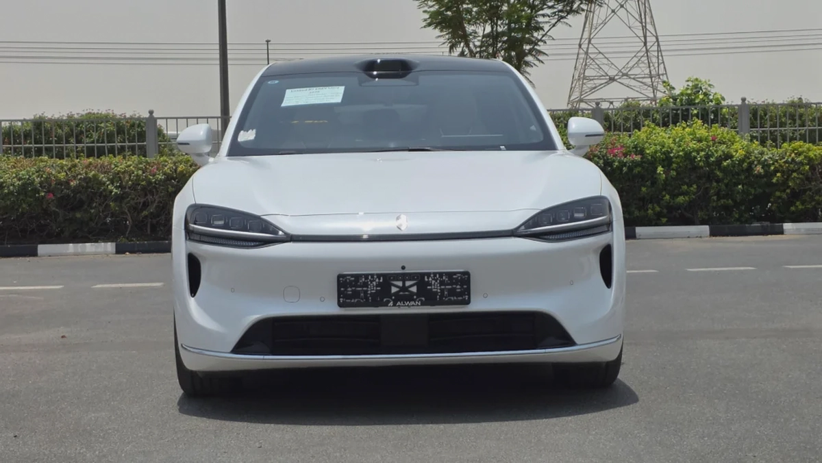 Luxeed R7 Ultra EREV (White)-2-2