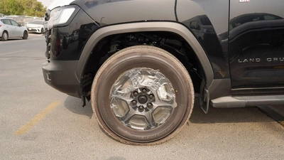 Toyota Land Cruiser GR SPORT 3.5L V6-18