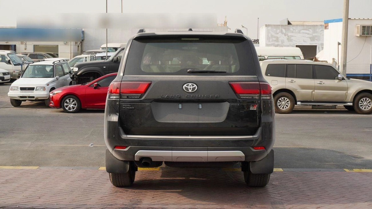 Toyota Land Cruiser GR SPORT 3.5L V6-16-16