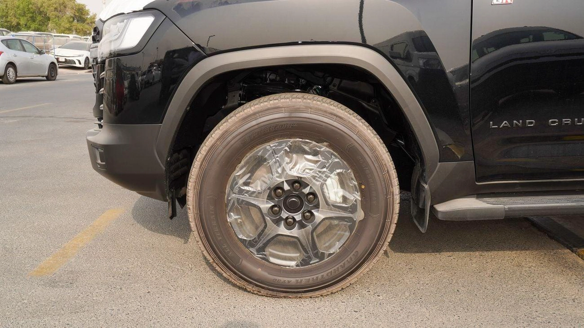 Toyota Land Cruiser GR SPORT 3.5L V6-18-18
