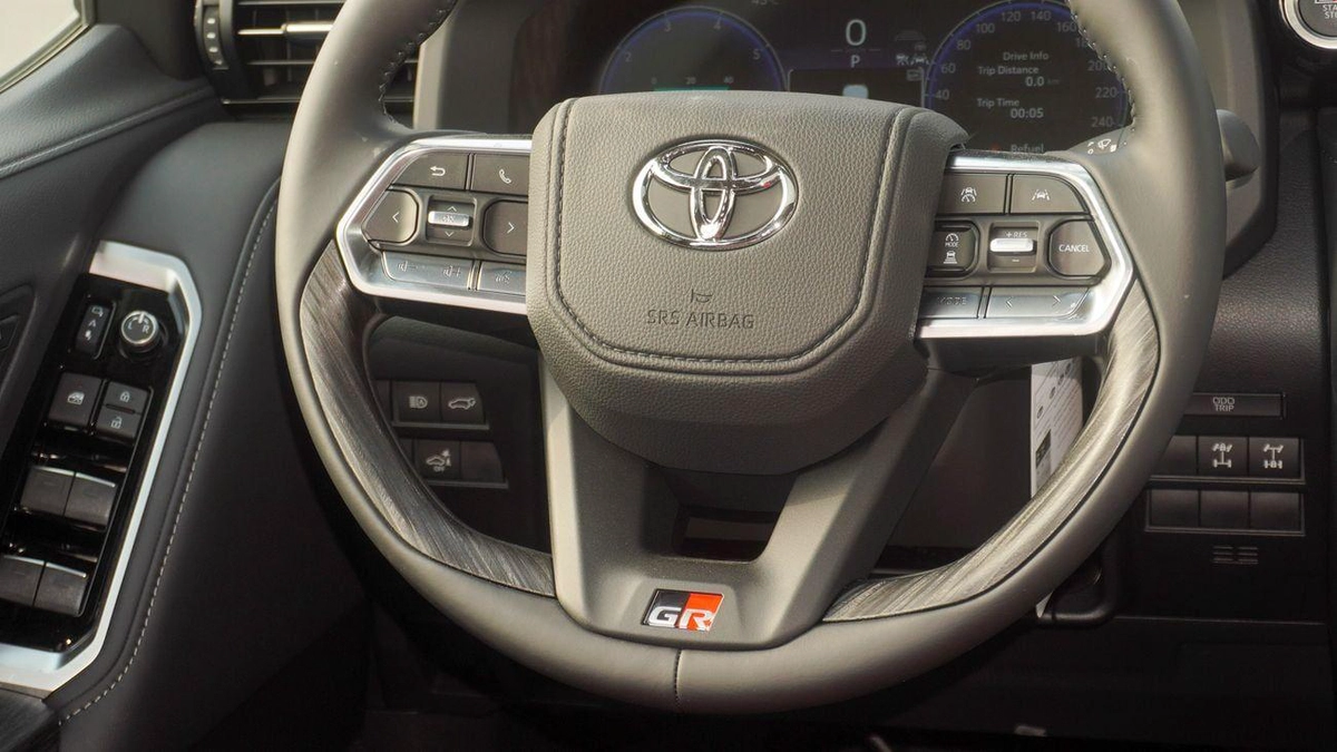 Toyota Land Cruiser GR SPORT 3.5L V6-3-3