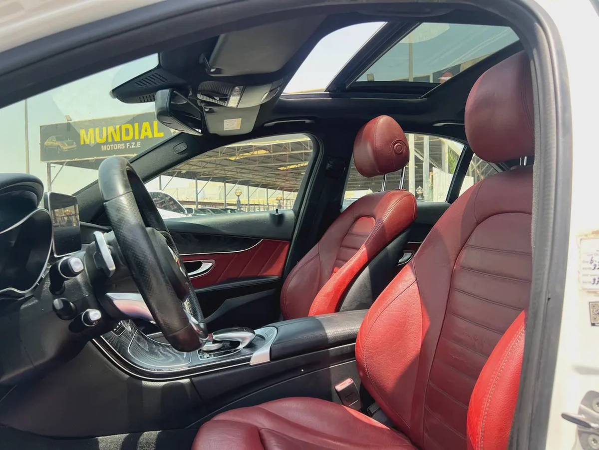 2017 Mercedes-Benz C200 C-Class GCC Specs - Impeccable Condition-14-14
