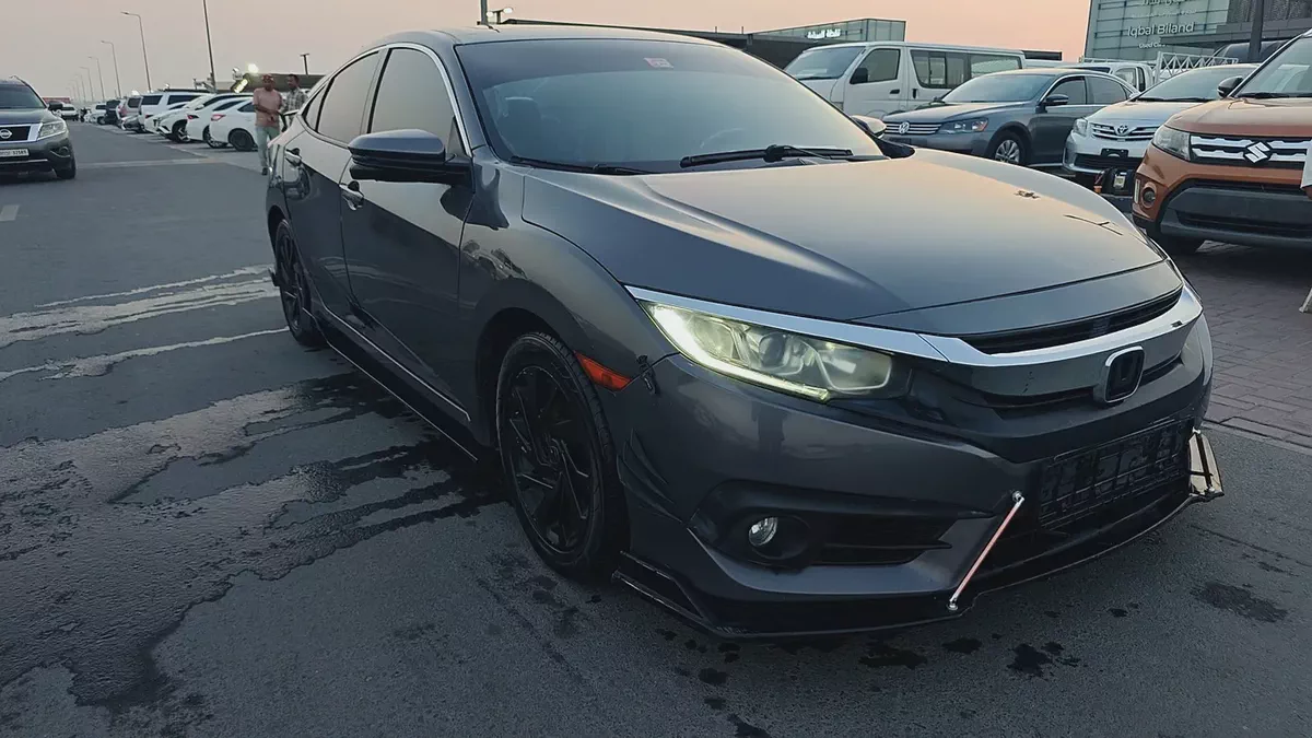 2016 Honda Civic Sport GCC Specs-7-7