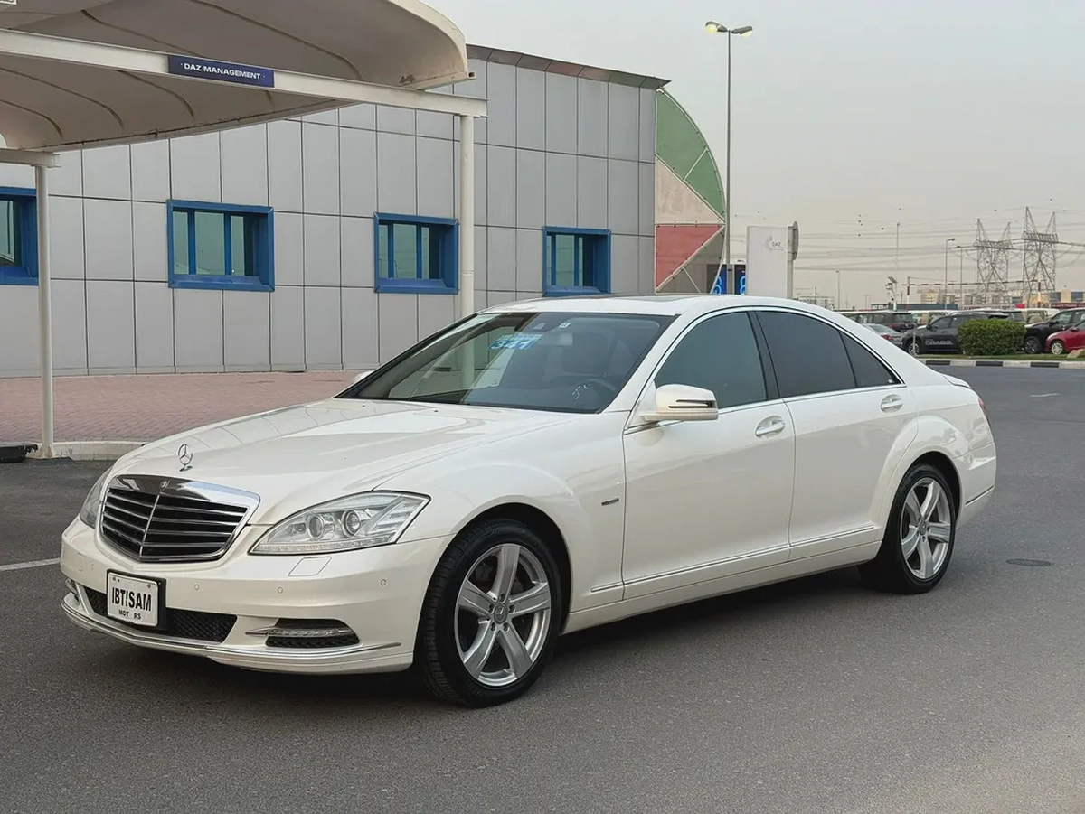 2011 Mercedes-Benz S 400 h - Japanese Specs - Pristine Condition