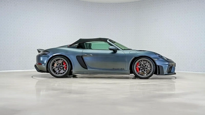Porsche 718 Cayman GT4 RS-4