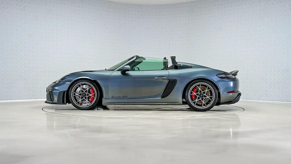 Porsche 718 Cayman GT4 RS
