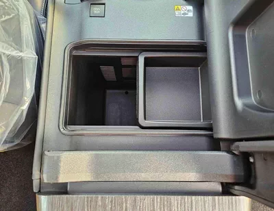 Toyota Land Cruiser VXR 3.3L DIESEL || PWR WITH MEMORY SEATS / HUD , RADAR / JBL SPEAKERS (CODE # LCDVXRHA)-22