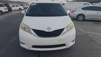 2014 Toyota Sienna Limited | American Specs | Fully Loaded-3