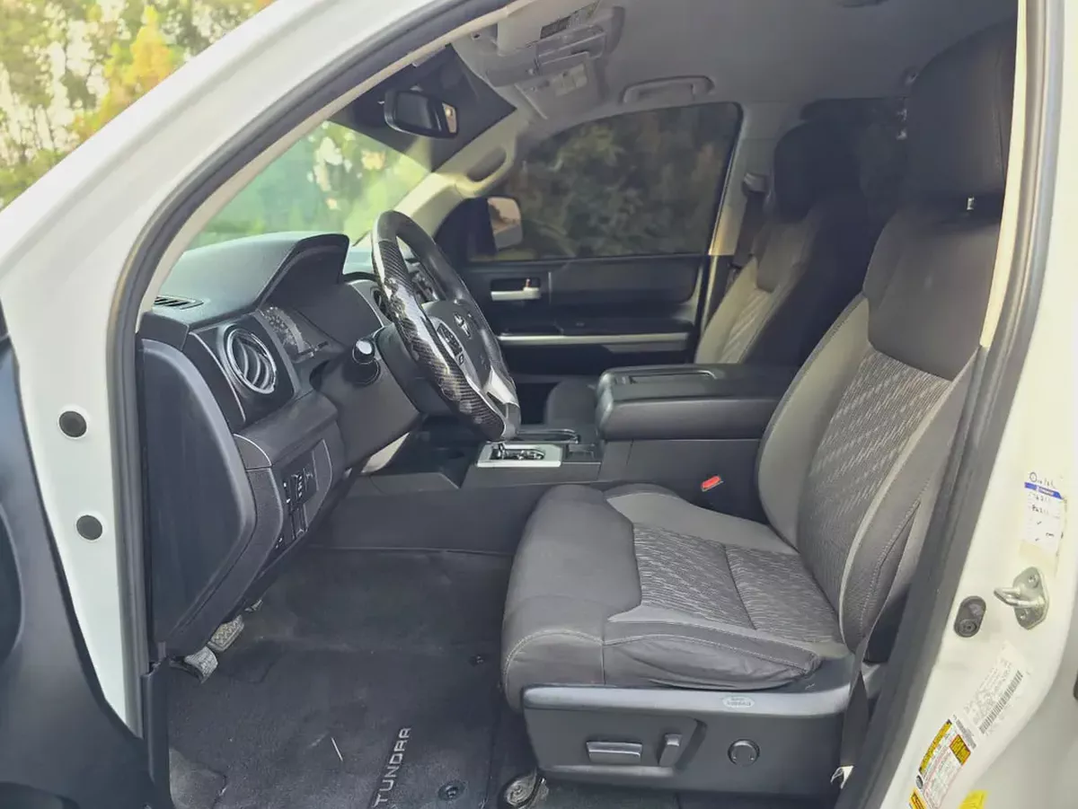 2017 Toyota Tundra Double Cab SR5 | 4.6L V8 | 2WD | US Specs | Orginal paint | Perfect condition-14-14