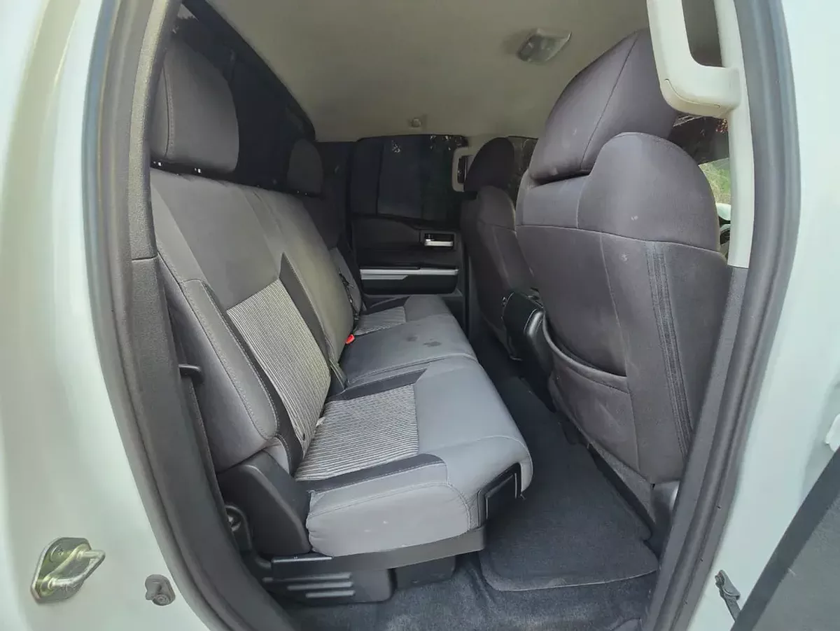 2017 Toyota Tundra Double Cab SR5 | 4.6L V8 | 2WD | US Specs | Orginal paint | Perfect condition-17-17