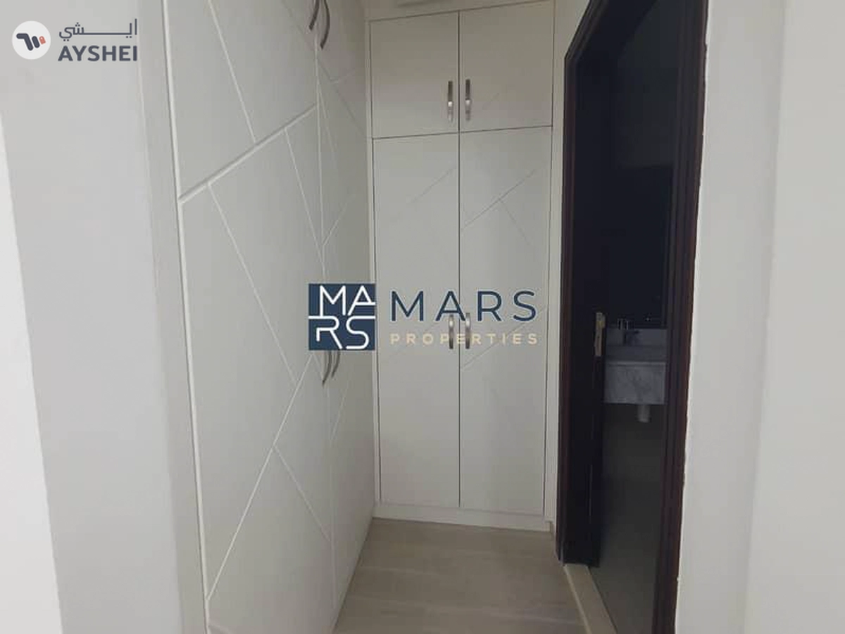 Specious Villa | Modren Finishing Availabile At Prime location-10-10