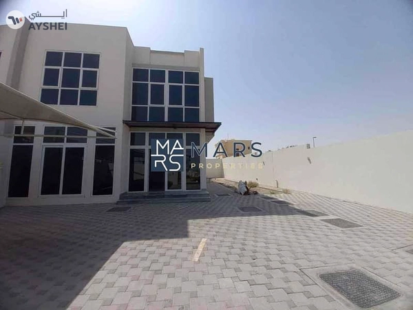 Specious Villa | Modren Finishing Availabile At Prime location