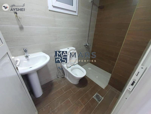 Specious Villa | Modren Finishing Availabile At Prime location