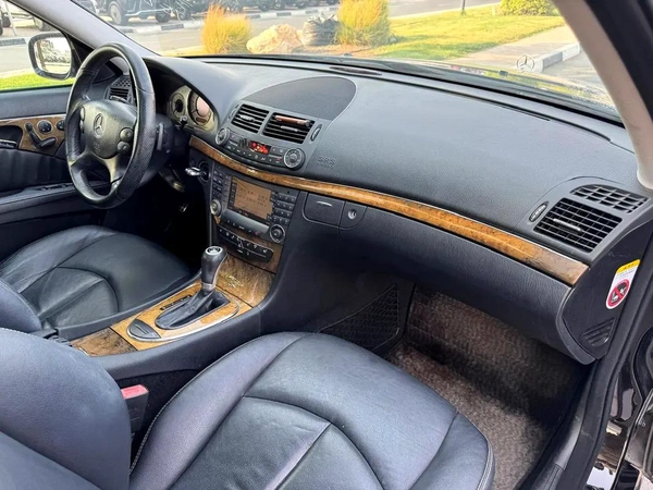 BENZ | E350 | 2008 | ONLY : 76547 KM | JAPAN IMPORT | CLEAN TITLE