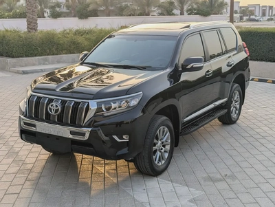Toyota Prado VXR V6 4.0L Full Option | GCC Specs | Excellent Condition |-1