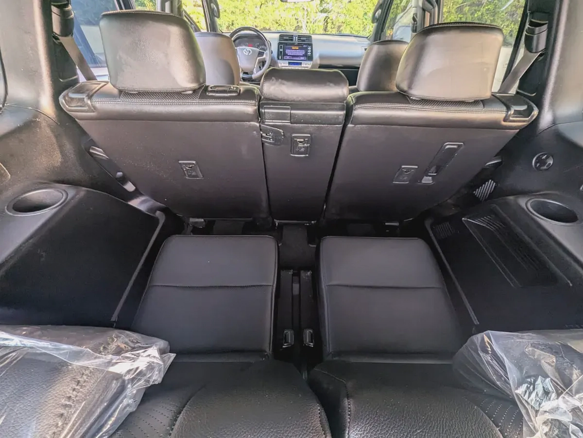 Toyota Prado VXR V6 4.0L Full Option | GCC Specs | Excellent Condition |