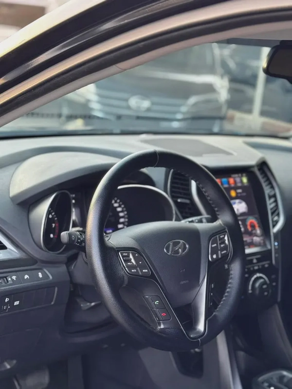 HYUNDAI//SANTAFE TGDI (2016)// KOREA// FULL OPTIONS//GOOD CONDITION//LOW MILLAGE//